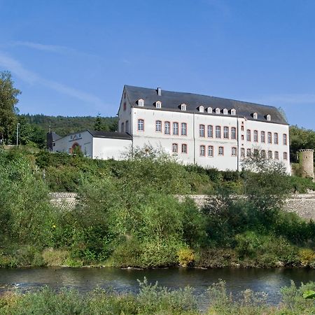 Hotel Burg Bollendorf Extérieur photo